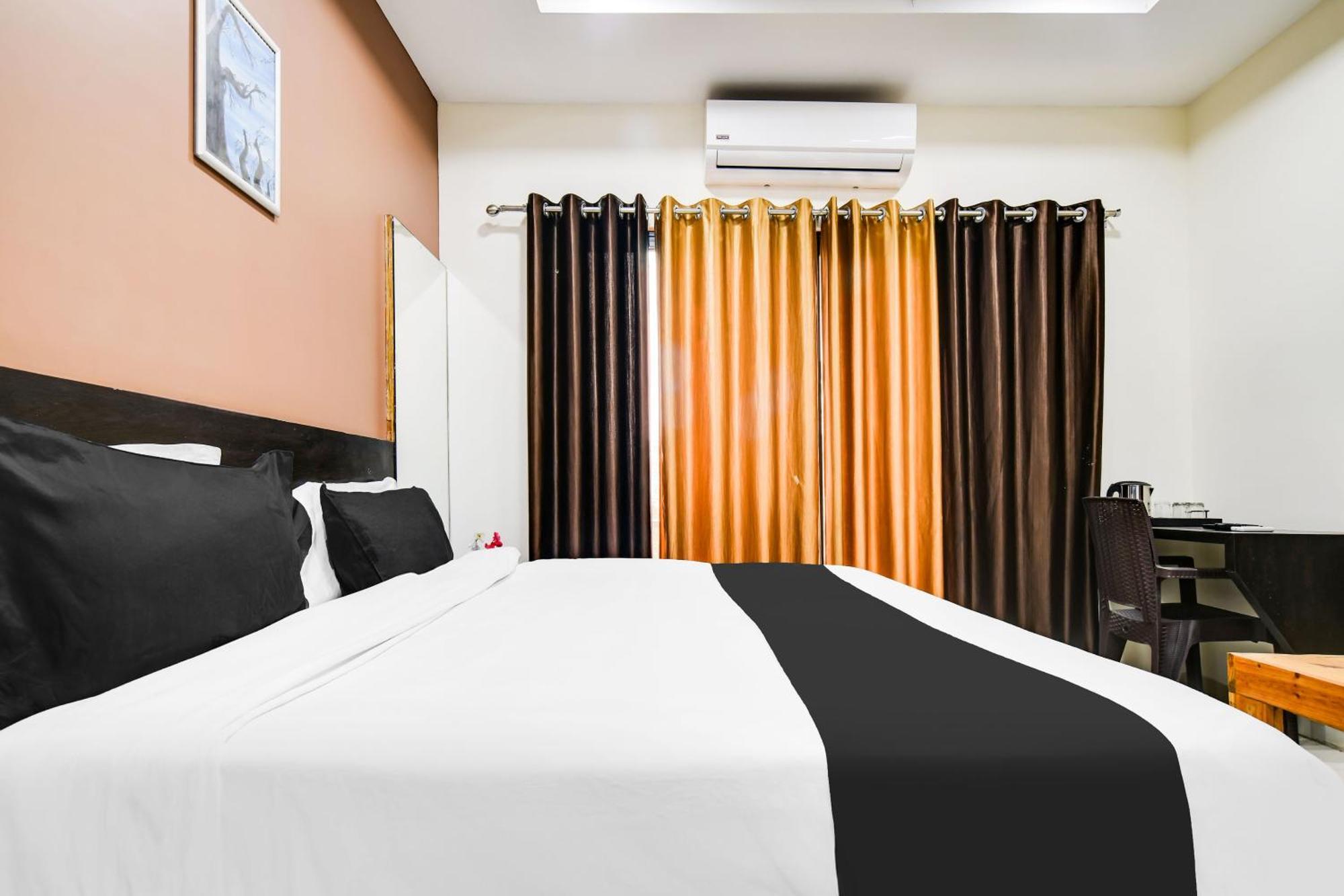 Super Collection O Indore Near Omax City 1 Kanadiya 外观 照片