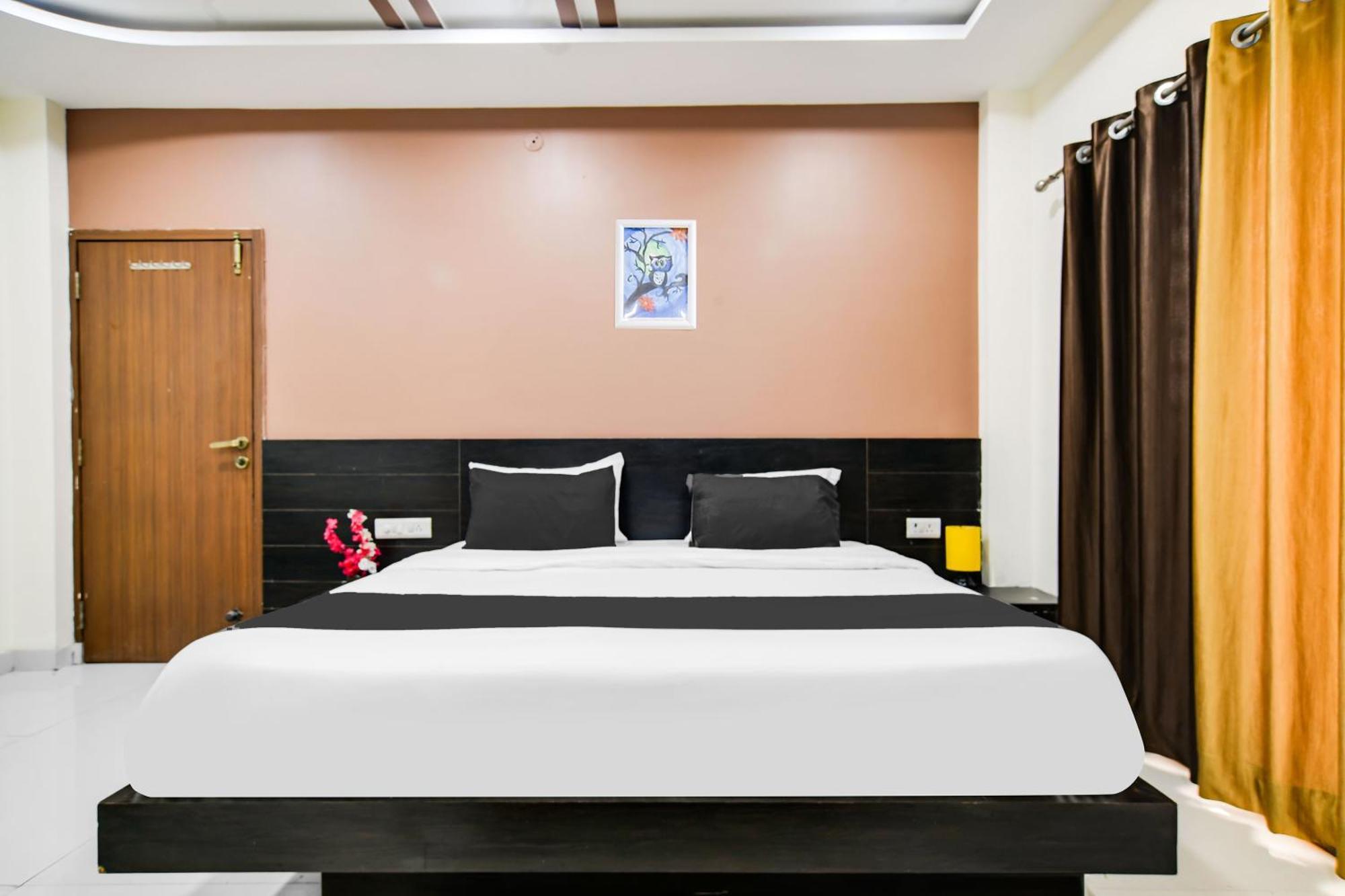 Super Collection O Indore Near Omax City 1 Kanadiya 外观 照片