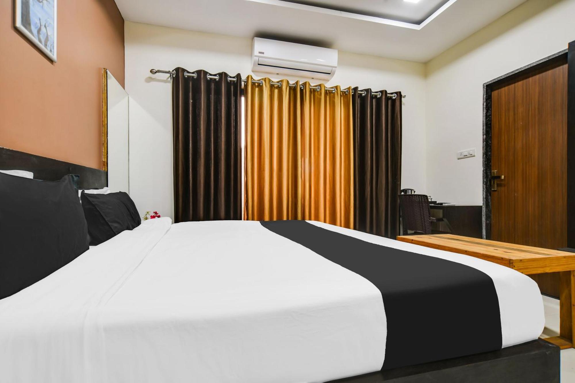 Super Collection O Indore Near Omax City 1 Kanadiya 外观 照片